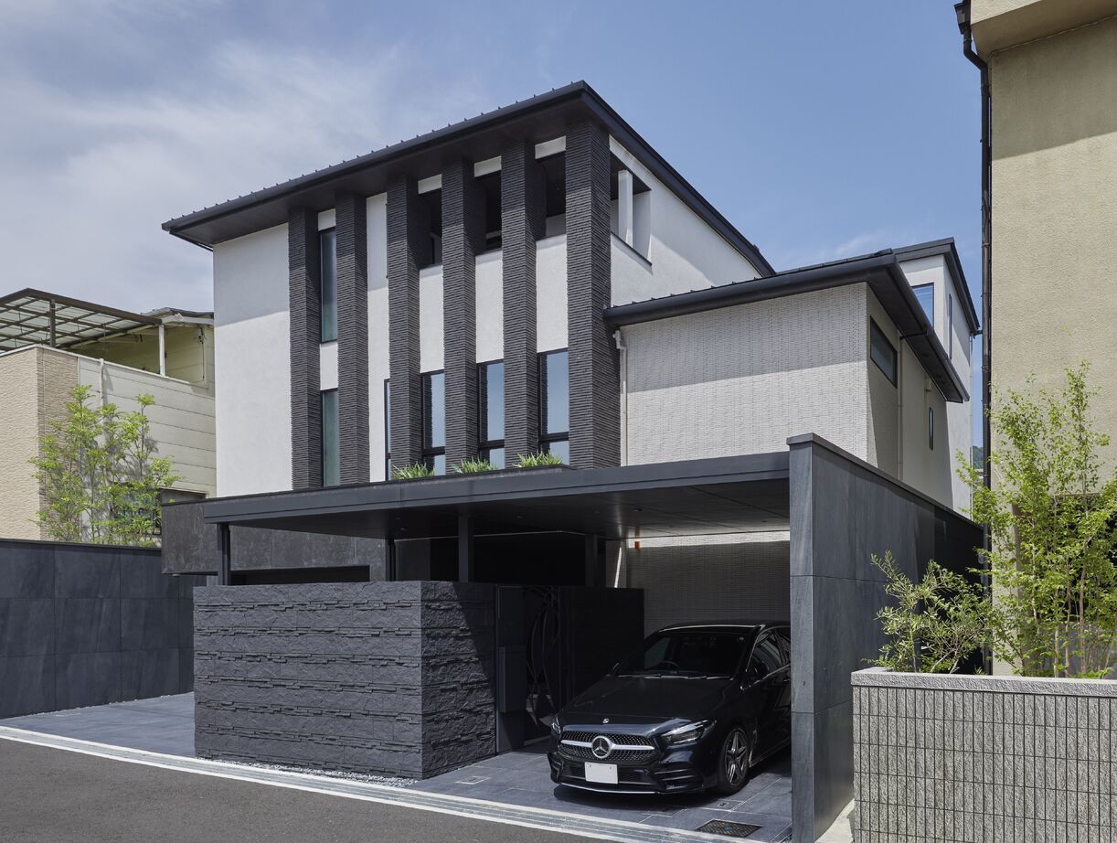 ダイワハウス 【111坪/夫婦＋子ども２人】“多彩な居場所”があるすまい　写真10点掲載の建築実例画像1