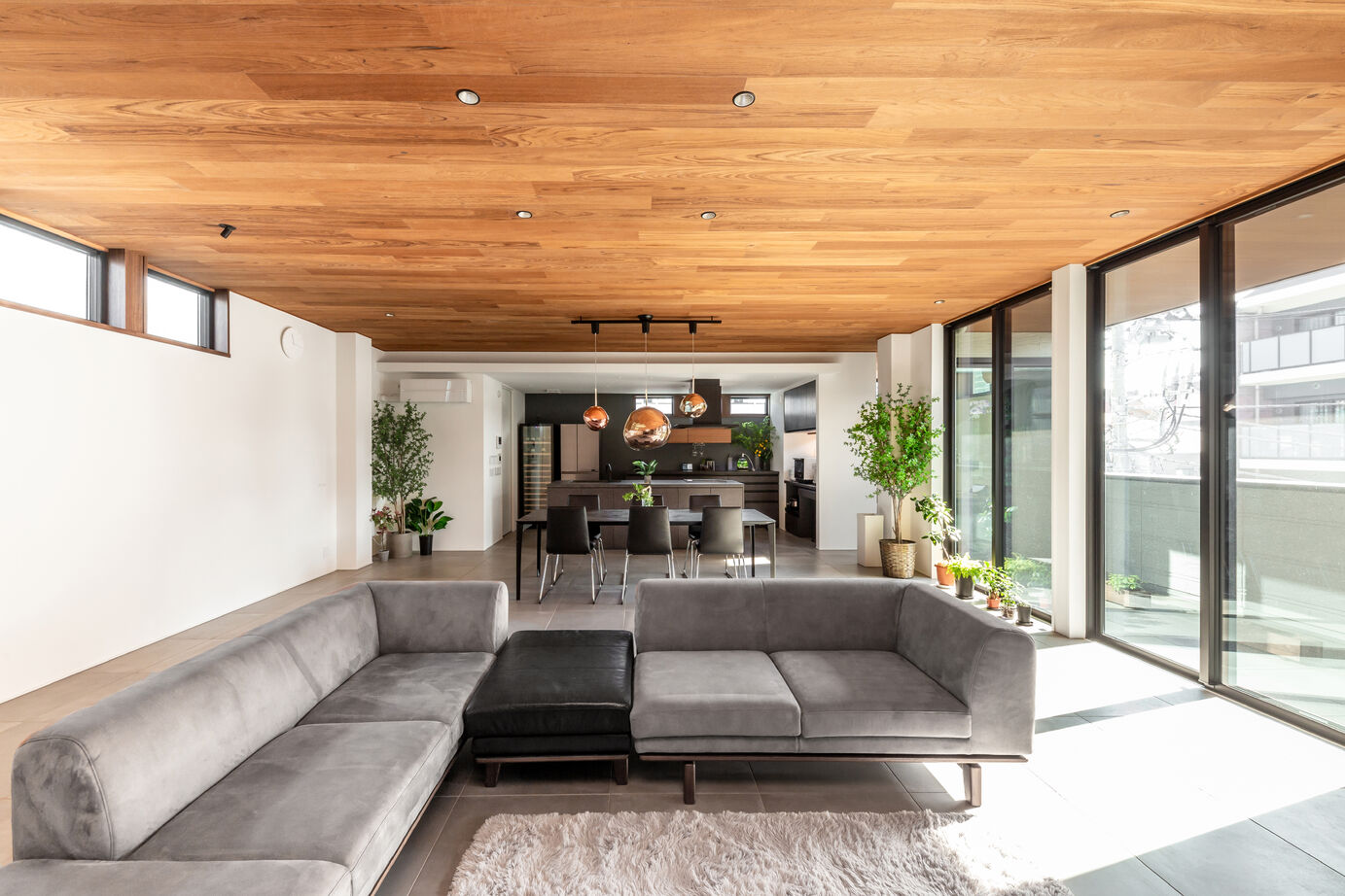 ダイワハウス 【152坪/夫婦＋子ども２人】小さな居場所が大空間でつながる事務所併用住宅　写真10点掲載の建築実例画像