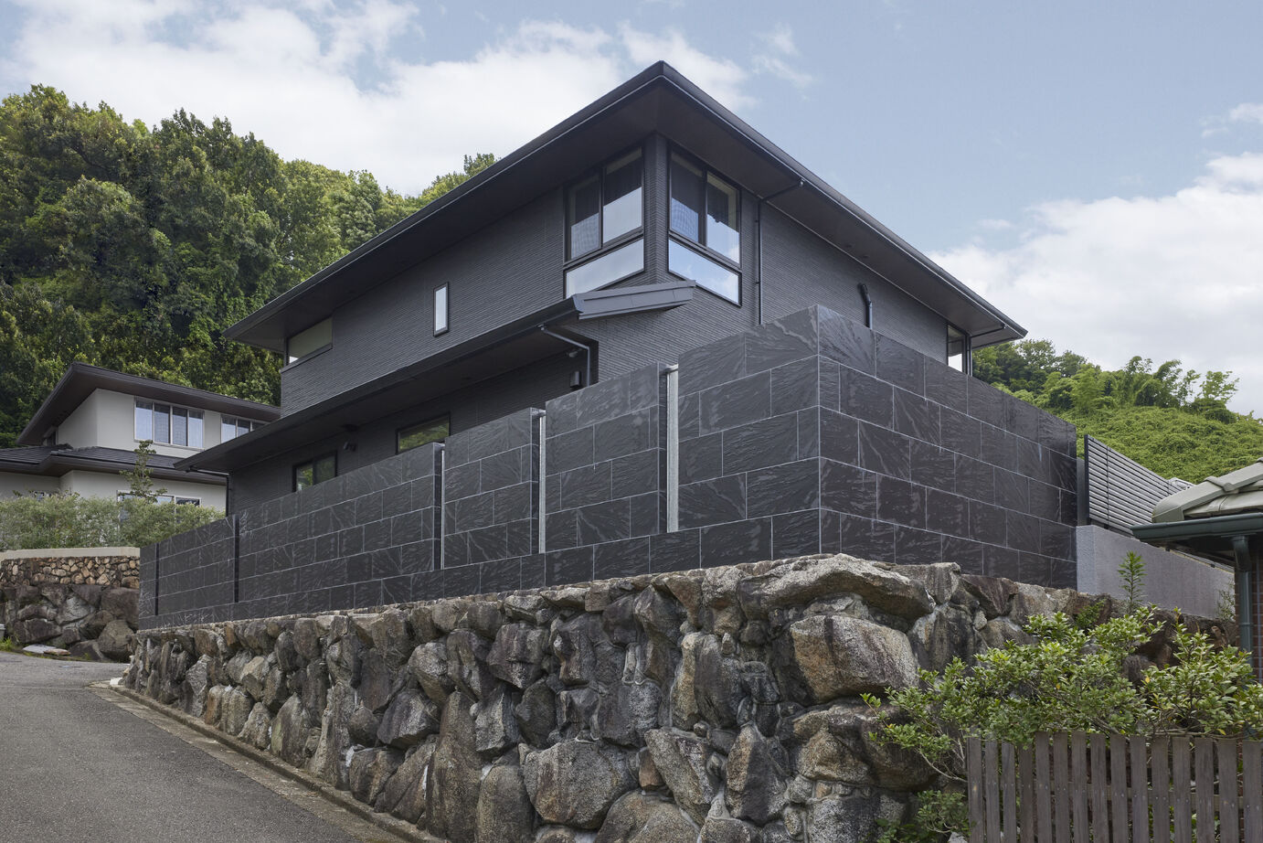 ダイワハウス 【58坪/夫婦】眺望を愉しむ高台の邸宅　写真9点掲載の建築実例画像