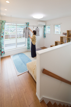 アルネットホーム 【間取り有】「デッキや庭で仲間とBBQ!」平屋風2階建てを実現し、自然を感じながら愛猫との暮らしを楽しむの建築実例画像8