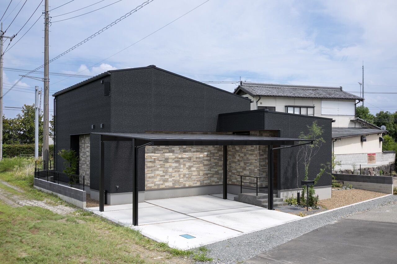 アルネットホーム 【間取り有】平屋＋スキップフロアの1.5階建ての家。子どもに目が届く安心立体空間の建築実例画像2