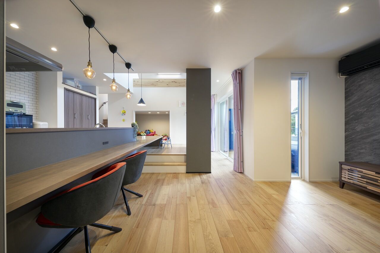 アルネットホーム 【間取り有】平屋＋スキップフロアの1.5階建ての家。子どもに目が届く安心立体空間の建築実例画像3