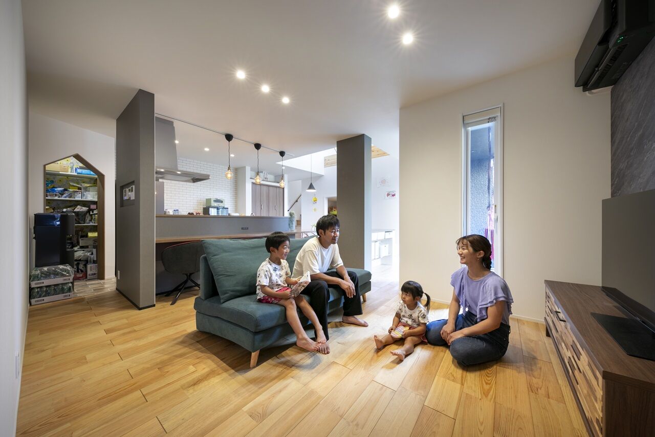 アルネットホーム 【間取り有】平屋＋スキップフロアの1.5階建ての家。子どもに目が届く安心立体空間の建築実例画像4