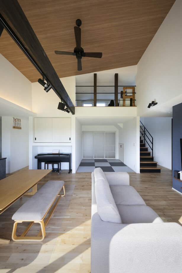 アルネットホーム 【間取り有】家族が自然とリビングに集まる平屋＋ロフトの家の建築実例画像3