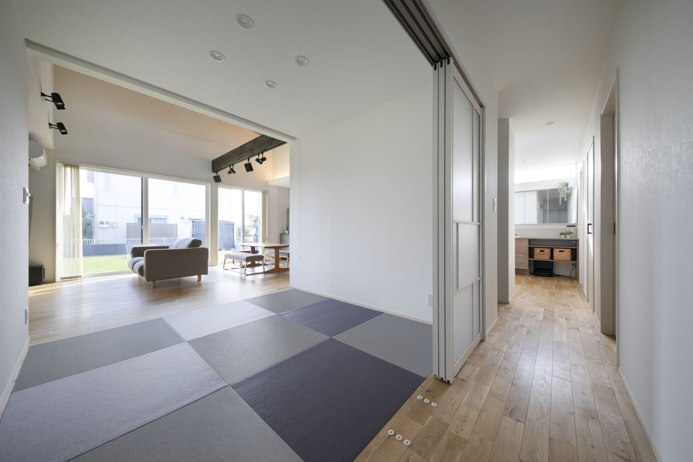 アルネットホーム 【間取り有】家族が自然とリビングに集まる平屋＋ロフトの家の建築実例画像6