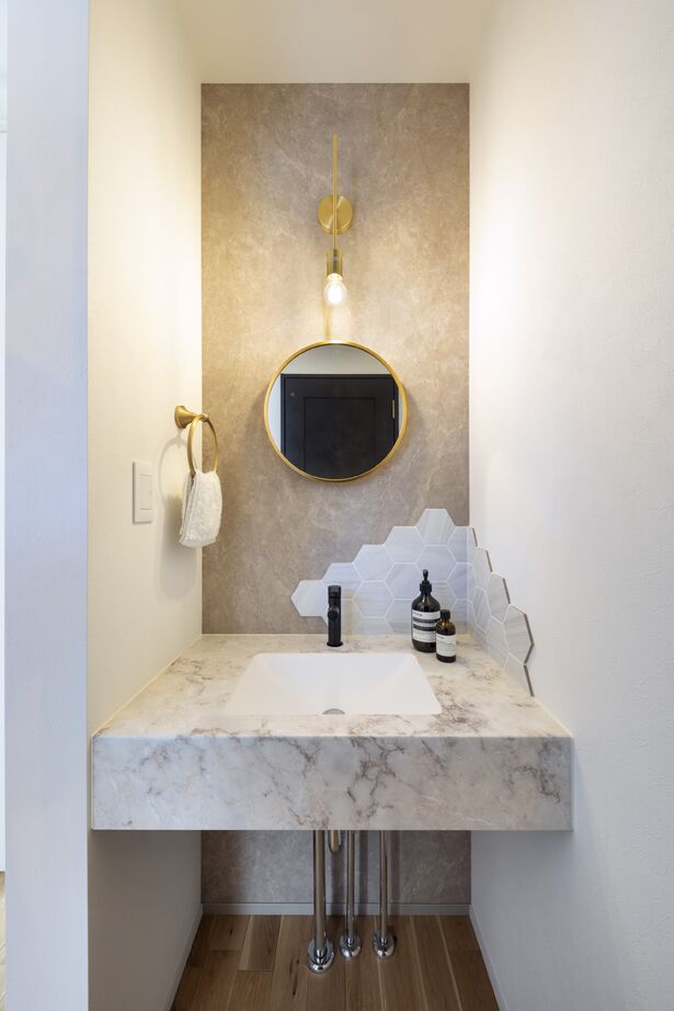 アルネットホーム 【間取り有】優しい光が射し込む家事楽コの字型平屋の建築実例画像9