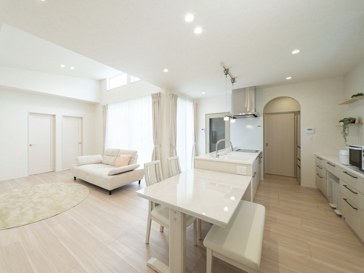 アルネットホーム 【間取り有】フルオーダーで自分たちらしく 想いを叶えた店舗併用の平屋の建築実例画像2