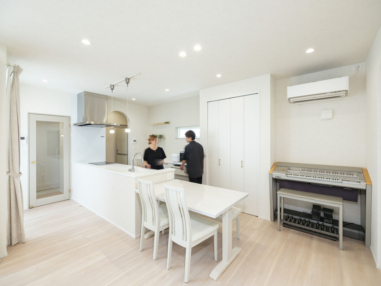 アルネットホーム 【間取り有】フルオーダーで自分たちらしく 想いを叶えた店舗併用の平屋の建築実例画像4