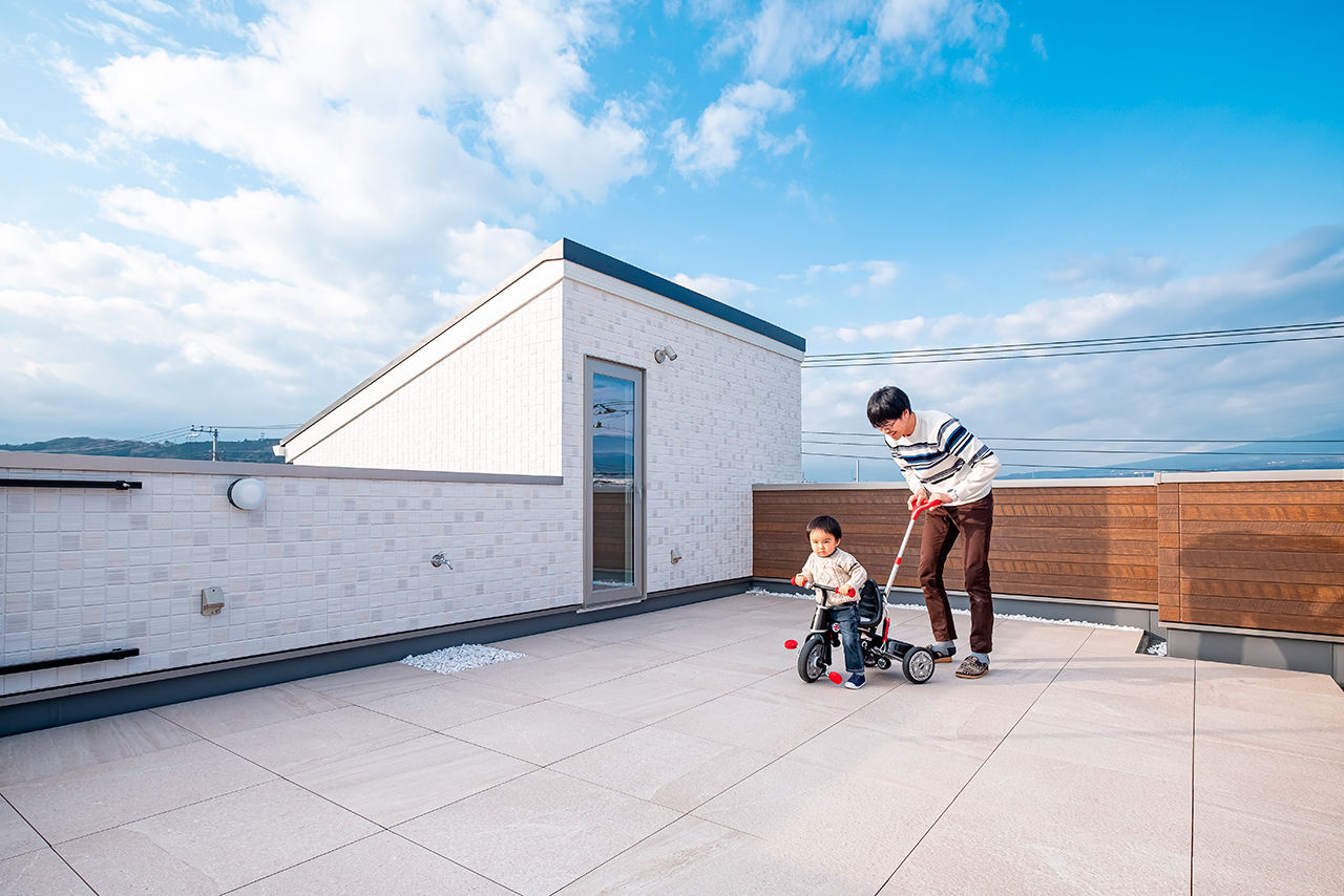 イデキョウホーム(富士市/富士宮市/沼津市) 【富士市/2000万円台/40坪台】モデルハウス見学が決め手。屋上庭園から富士山を望む家の建築実例画像2
