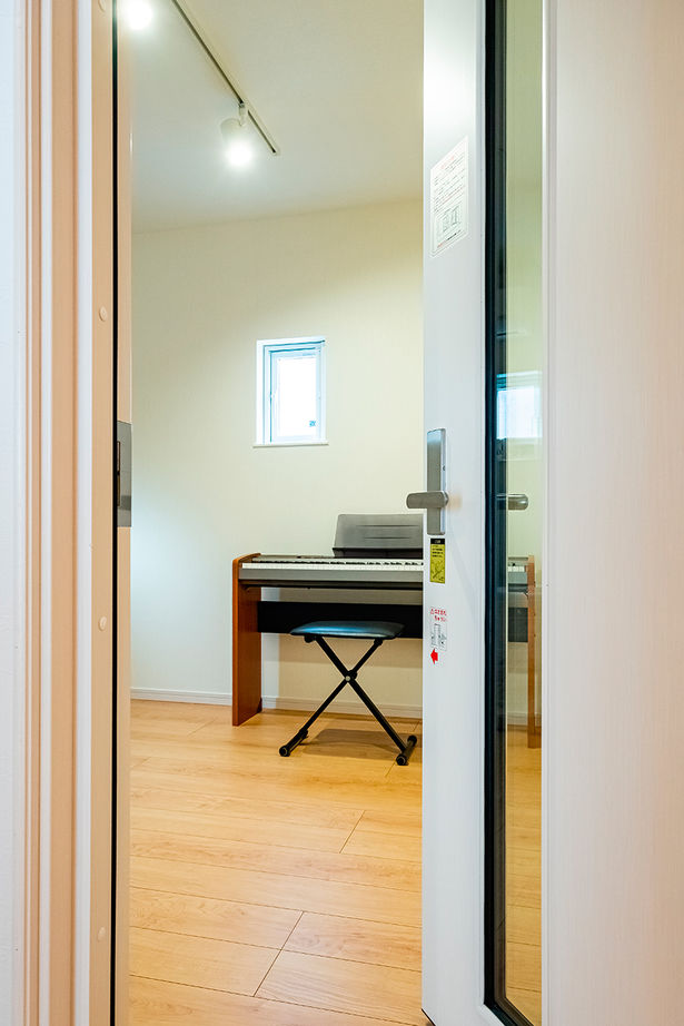 イデキョウホーム(富士市/富士宮市/沼津市) 【富士市/2000万円台/40坪台】モデルハウス見学が決め手。屋上庭園から富士山を望む家の建築実例画像9