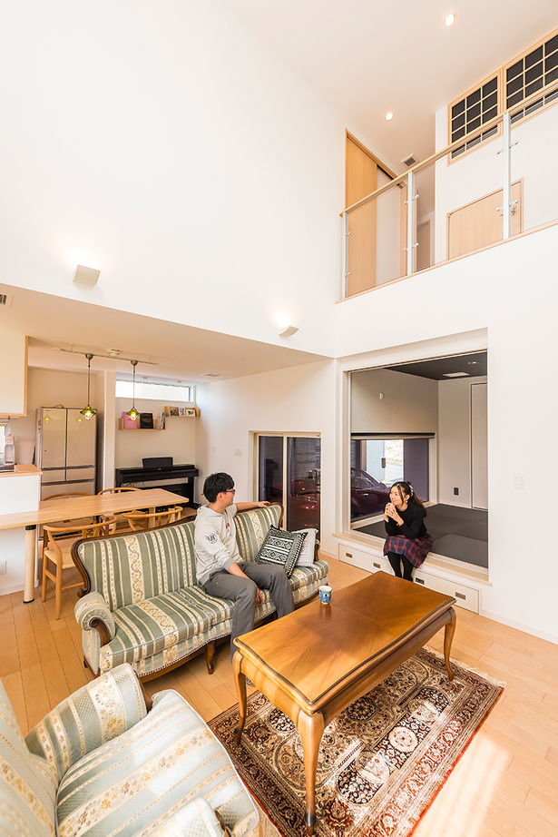 イデキョウホーム(富士市/富士宮市/沼津市) 【3000万円台/ガレージ/モダン/和室】全館空調×吹抜けで快適さと開放感を！愛車を眺めるビルトインガレージの建築実例画像5