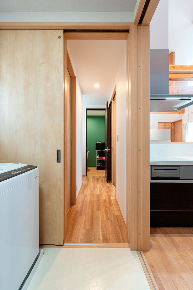 イデキョウホーム(富士市/富士宮市/沼津市) 【間取り有/2000万円台前半/平屋】LDKと水回りの回遊動線が便利！プライバシー確保されたパティオのある家の建築実例画像7