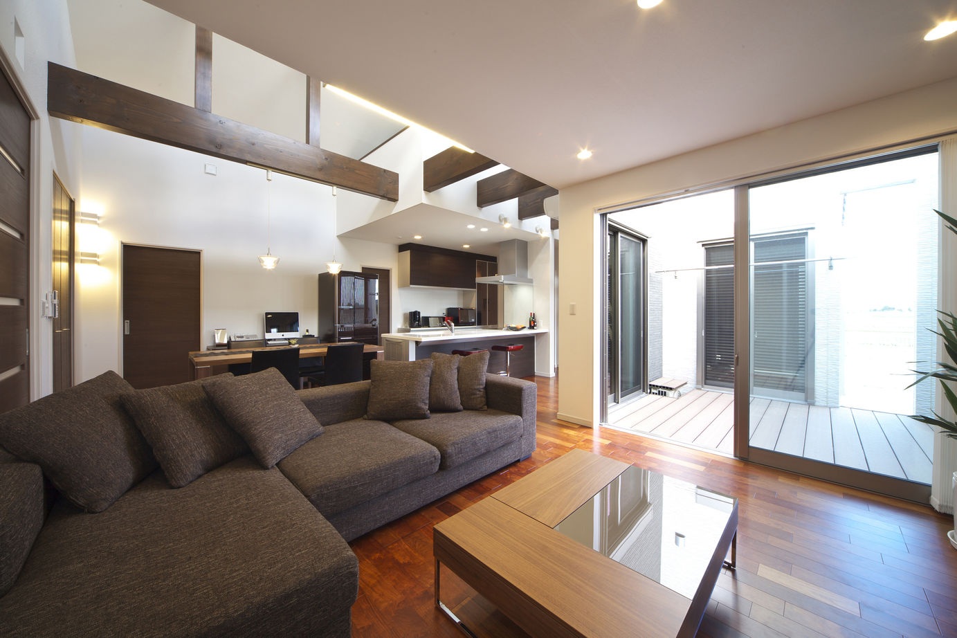 三昭堂 【愛知県/平屋/吹き抜け/ロフト】勾配天井で空間の広さを演出。将来にわたり住みやすい間取りに大満足の建築実例画像5