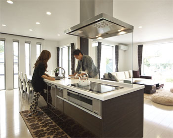 三昭堂 広くて機能的でお洒落に 新婚夫婦の理想も予算内解決の建築実例画像1