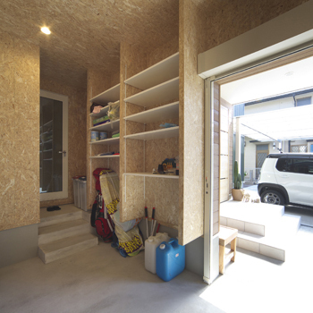 三昭堂 【ナチュラル×書斎】まるで森の中に佇むログハウスのような住まい。家族がつながる吹き抜け空間の建築実例画像10