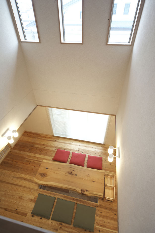 三昭堂 【岐阜県/自然素材】日本家屋を意識した和モダン住宅。木のぬくもりと開放感を愉しむ間取りの2階建て実例の建築実例画像8