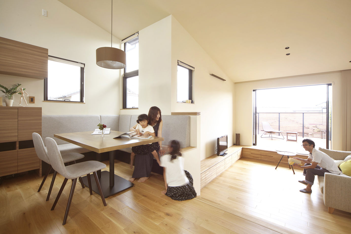 三昭堂 【一宮市/２階LDK】土地38.4坪.建物間口5.4ｍの狭小地で開放感のある間取り。性能も◎の快適な暮らしを実現の建築実例画像5