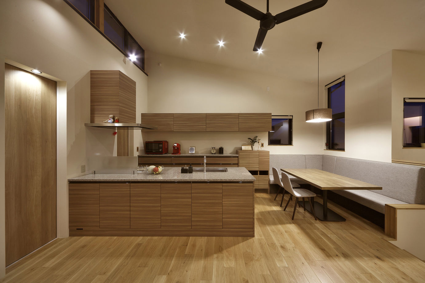 三昭堂 【一宮市/２階LDK】土地38.4坪.建物間口5.4ｍの狭小地で開放感のある間取り。性能も◎の快適な暮らしを実現の建築実例画像10