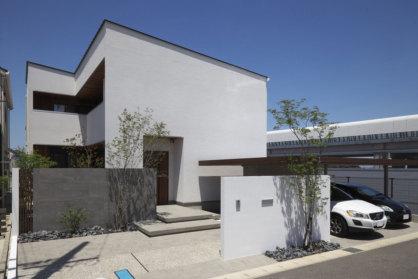 三昭堂 【ゴージャス×オーダーキッチン】設計士と練り上げた、高級リゾートを感じるオーダーキッチンの住まいの建築実例画像2