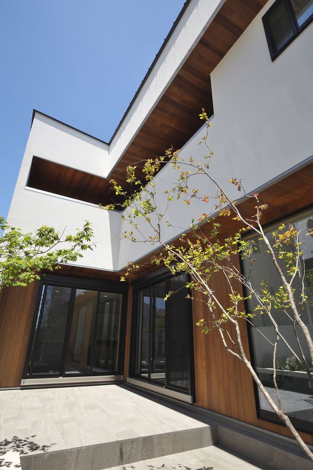 三昭堂 【ゴージャス×オーダーキッチン】設計士と練り上げた、高級リゾートを感じるオーダーキッチンの住まいの建築実例画像3