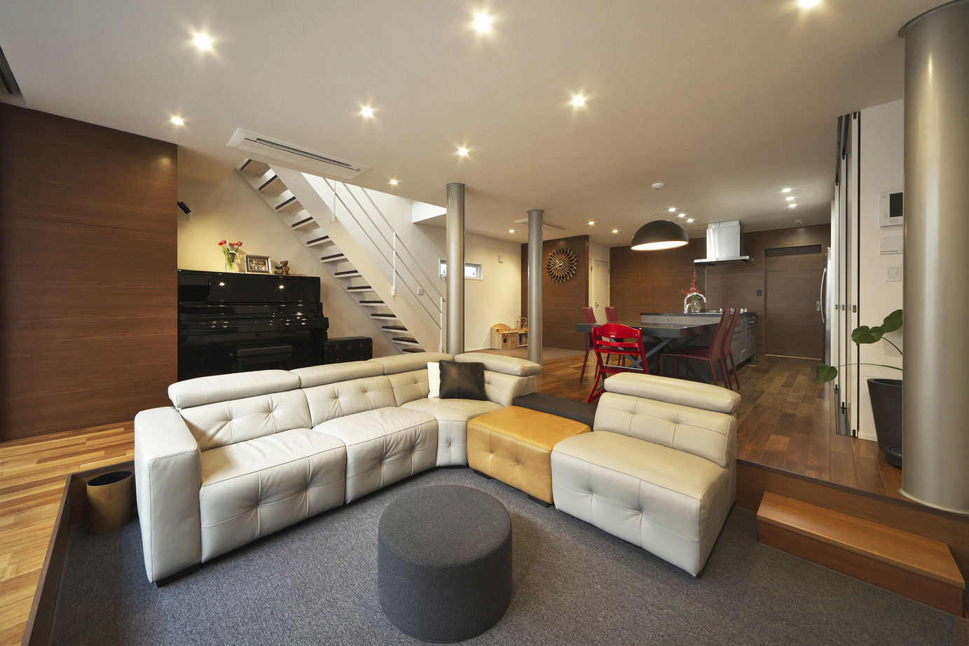 三昭堂 【名古屋市/建物間口６ｍ】住宅が立ち並ぶ都市部に建てた実例。長い敷地特徴を活かした住みやすい間取りの建築実例画像5