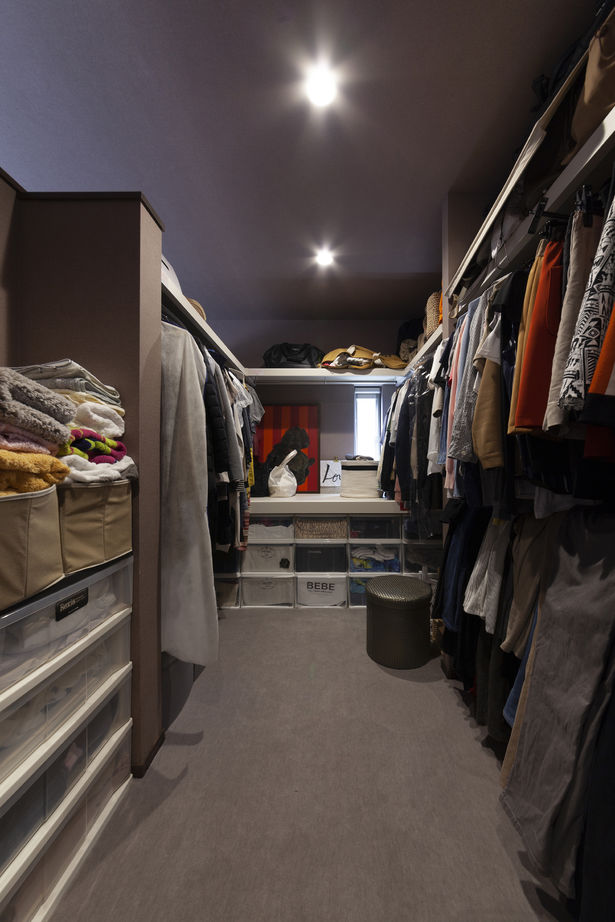 三昭堂 【岐阜県/平屋/間取り図】片流れの屋根デザイン。勾配を活かした小屋裏スペース。吹き抜け感のある平屋実例の建築実例画像7