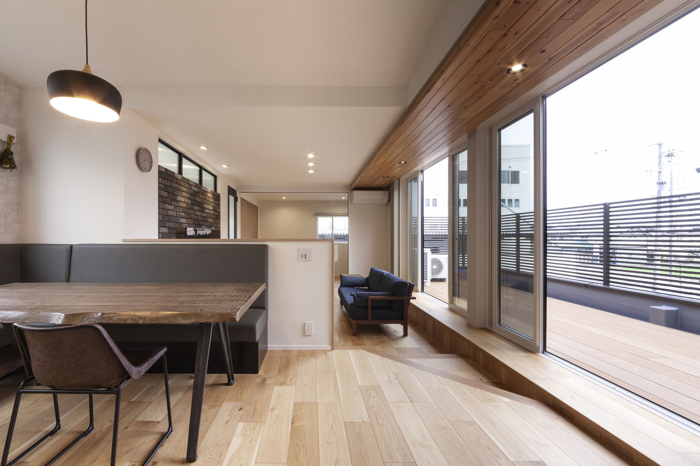 三昭堂 【一宮市/間取り図/ビルトインガレージ】モデルハウスを参考にデザイン！近隣環境の事も考えた工夫満載の家の建築実例画像6