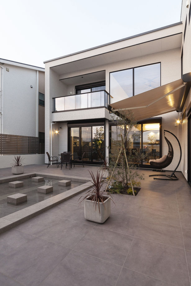 三昭堂 【愛知県/中庭/ホテルライク】豊かさとくつろぎを日常に。高級リゾートホテルのようなラグジュアリーな邸宅の建築実例画像2