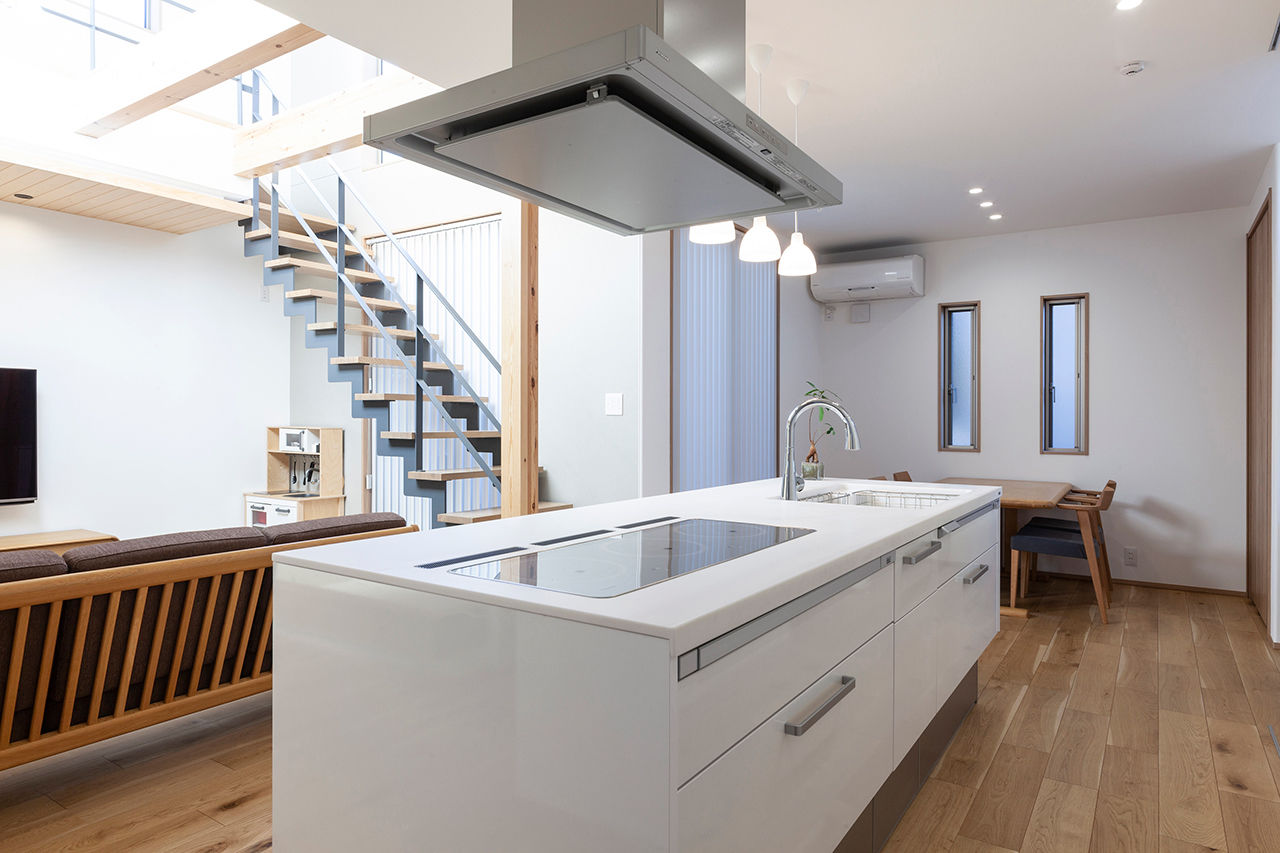 三昭堂 【名古屋市/和モダン】諦めかけた夢を実現！細かな要望も反映し、吹き抜けで家中陽光たっぷりの2階建て実例の建築実例画像6