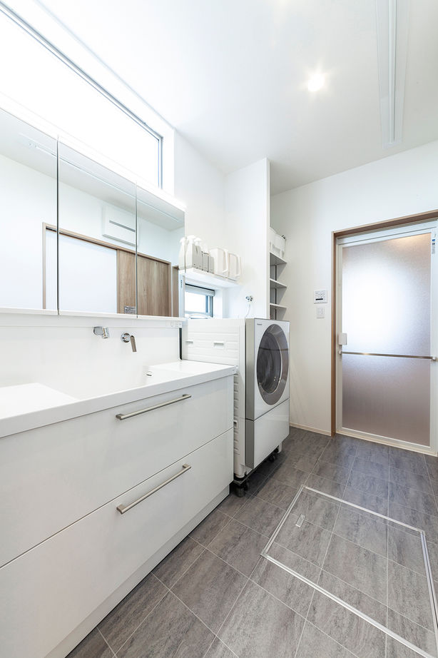 三昭堂 【名古屋市/和モダン】諦めかけた夢を実現！細かな要望も反映し、吹き抜けで家中陽光たっぷりの2階建て実例の建築実例画像8