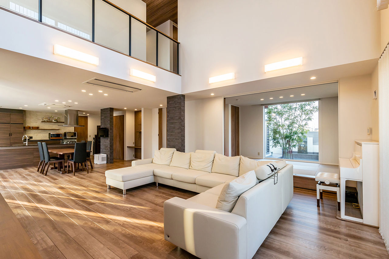 三昭堂 【愛知県/中庭/吹き抜け】建物に合わせ、ウォーターガーデンが飾る外構も任せられる確かな設計センスに感服の建築実例画像5