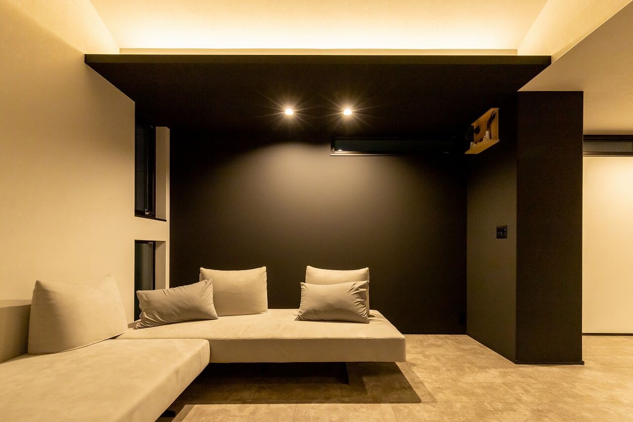 三昭堂 【名古屋市/2階LDK/店舗併用】片流れ屋根と縦ラインのガルバが印象的な接骨院併用住宅の建築実例画像9