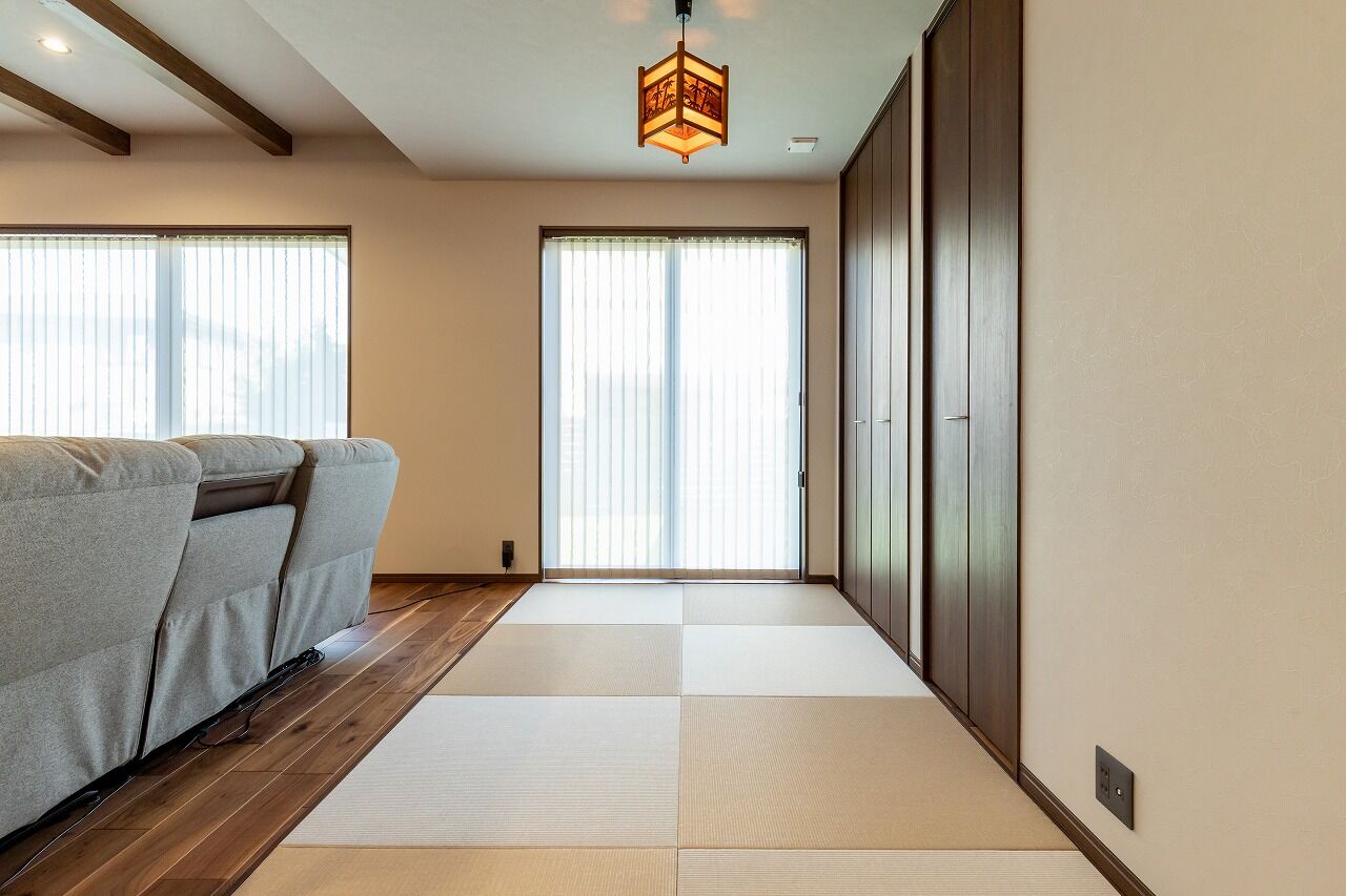 三昭堂 【一宮市/回遊動線/ランドリースペース】外壁タイルが目を惹くナチュラルで心地よい寄棟屋根の家の建築実例画像7