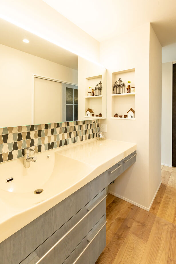 三昭堂 【春日井市/吹き抜け/ペット】プライベートバルコニーを愉しむ家の建築実例画像9