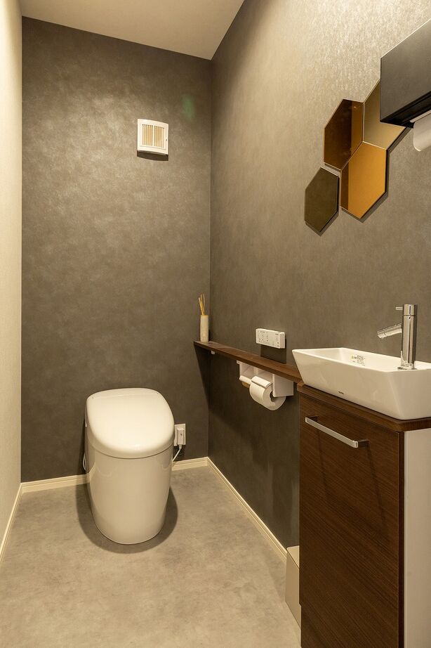 三昭堂 【稲沢市/快適動線/タタミコーナー】四角が重なるモダンな住まいの建築実例画像9