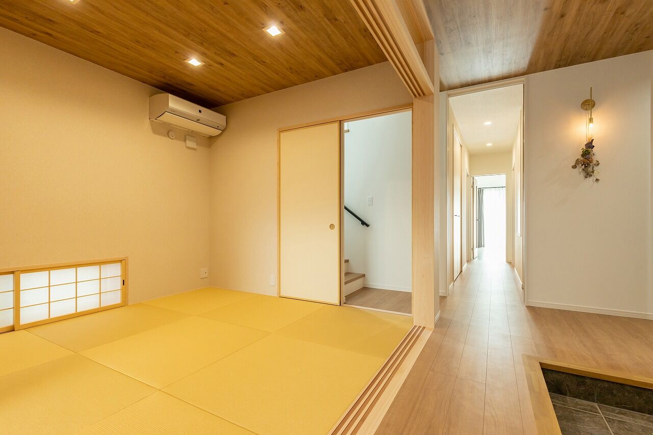 三昭堂 【名古屋市/2階LDK/和室】黒の塗り壁が印象的な家の建築実例画像4