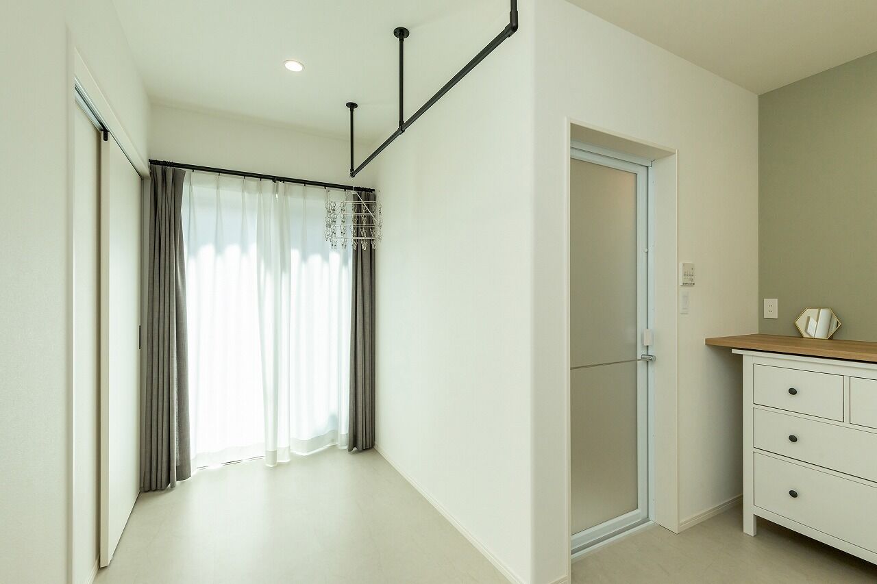 三昭堂 【名古屋市/2階LDK/和室】黒の塗り壁が印象的な家の建築実例画像10