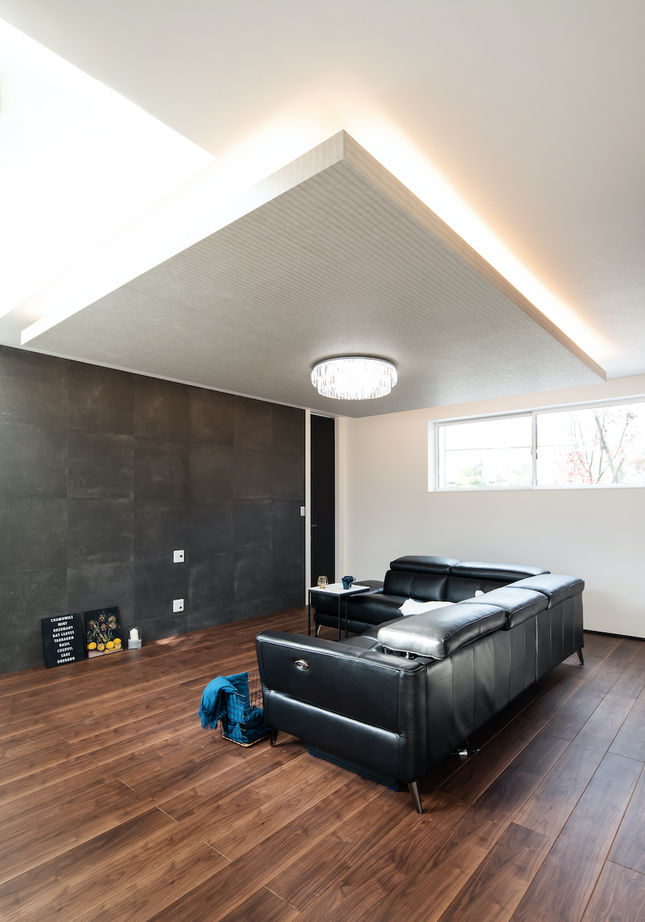 ビクトリーホーム 【3579万円/変形地/中庭/バルコニー/二世帯住宅】三角形の土地を活かす、おしゃれでプライベートな注文住宅の建築実例画像4