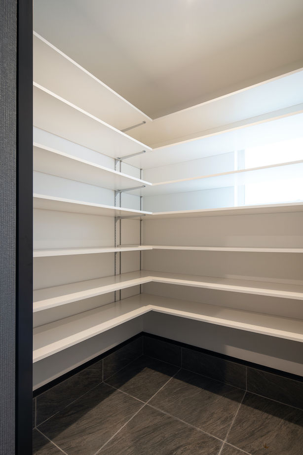 ビクトリーホーム 【3579万円/変形地/中庭/バルコニー/二世帯住宅】三角形の土地を活かす、おしゃれでプライベートな注文住宅の建築実例画像8