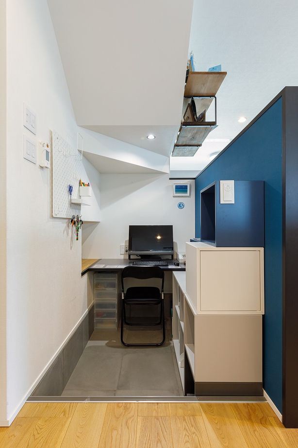 ビクトリーホーム 【2000万円台/充実収納/ウッドデッキ/土間玄関/間取り図】カフェ風のナチュラルな雰囲気×ガレージのある家の建築実例画像8