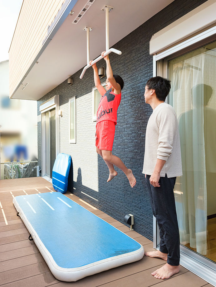 ビクトリーホーム 【2283万円/ロフト/充実収納/間取り図】家事をスムーズにする設計と勾配天井によるのびやかな2階LDKの家の建築実例画像8