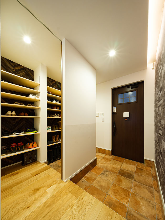 ビクトリーホーム 【2000万円台/店舗併設/吹き抜け/間取り図】開放的な大空間リビングと北欧スタイルな外観の長期優良住宅の建築実例画像9