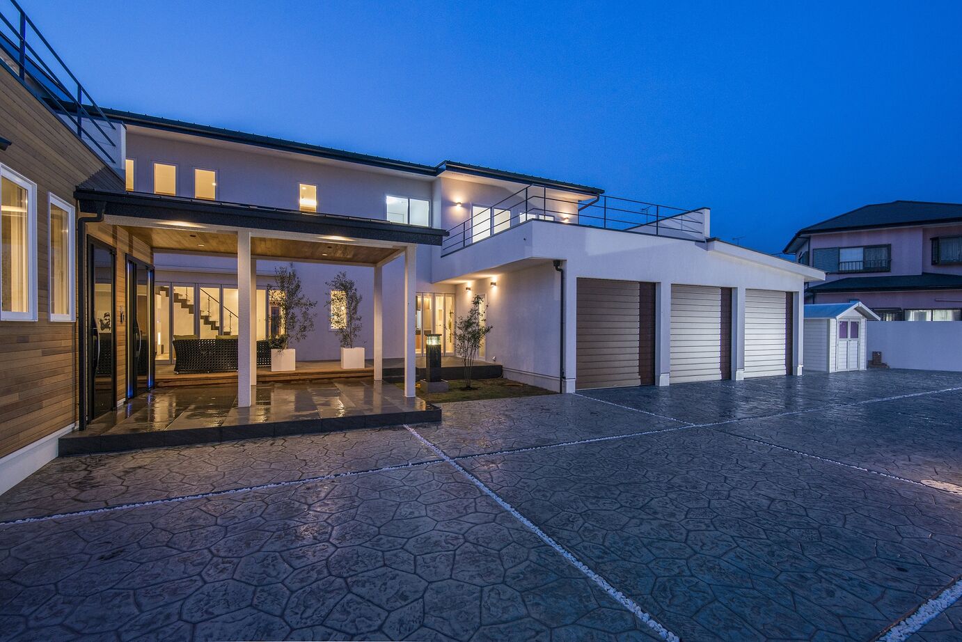 ビクトリーホーム 【8000万円台/ビルトインガレージ/間取り図あり】『非日常』がテーマ。本物のラグジュアリーに癒される。の建築実例画像14