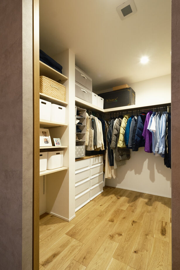 ビクトリーホーム 【3000万円台/吹き抜け/ホテルライク/間取り図】プライベート×ラグジュアリーが実現したライトコートの家の建築実例画像16