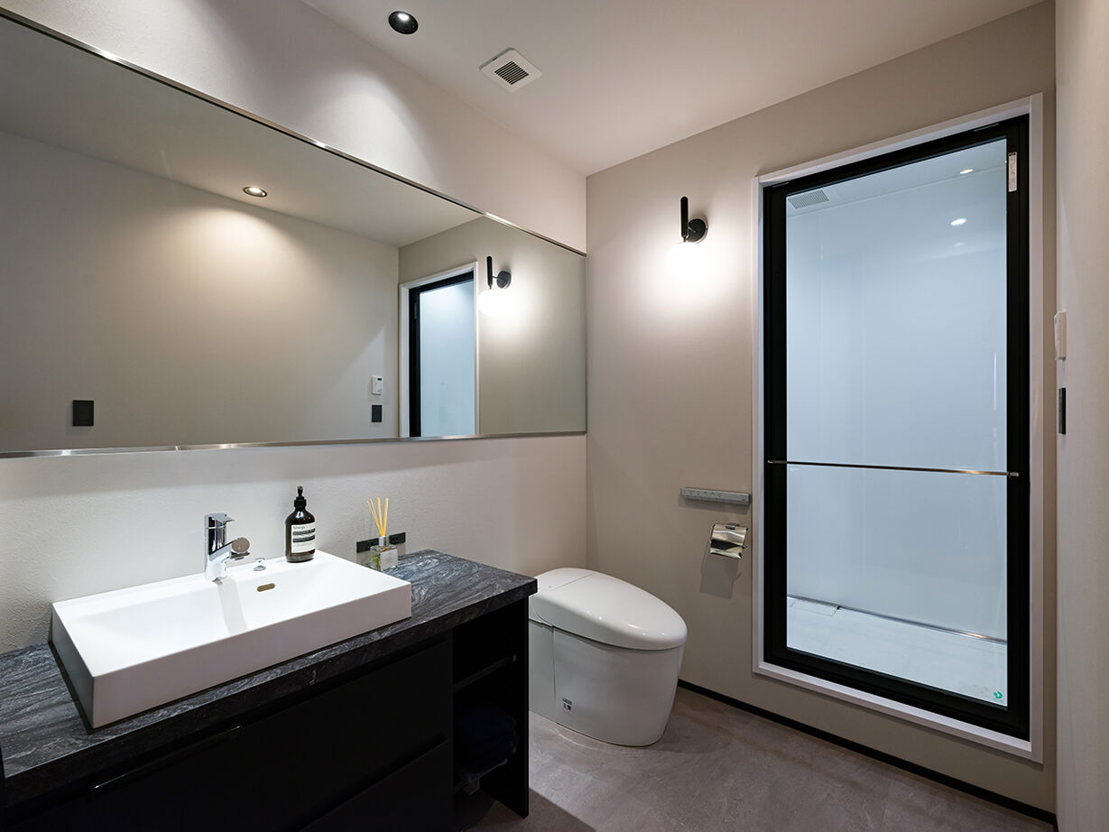 ビクトリーホーム 【4000万円台/間取図有/2階リビング】ラグジュアリーな湘南ライフを愉しむ。気密値0.16の優れた性能も魅力の建築実例画像6