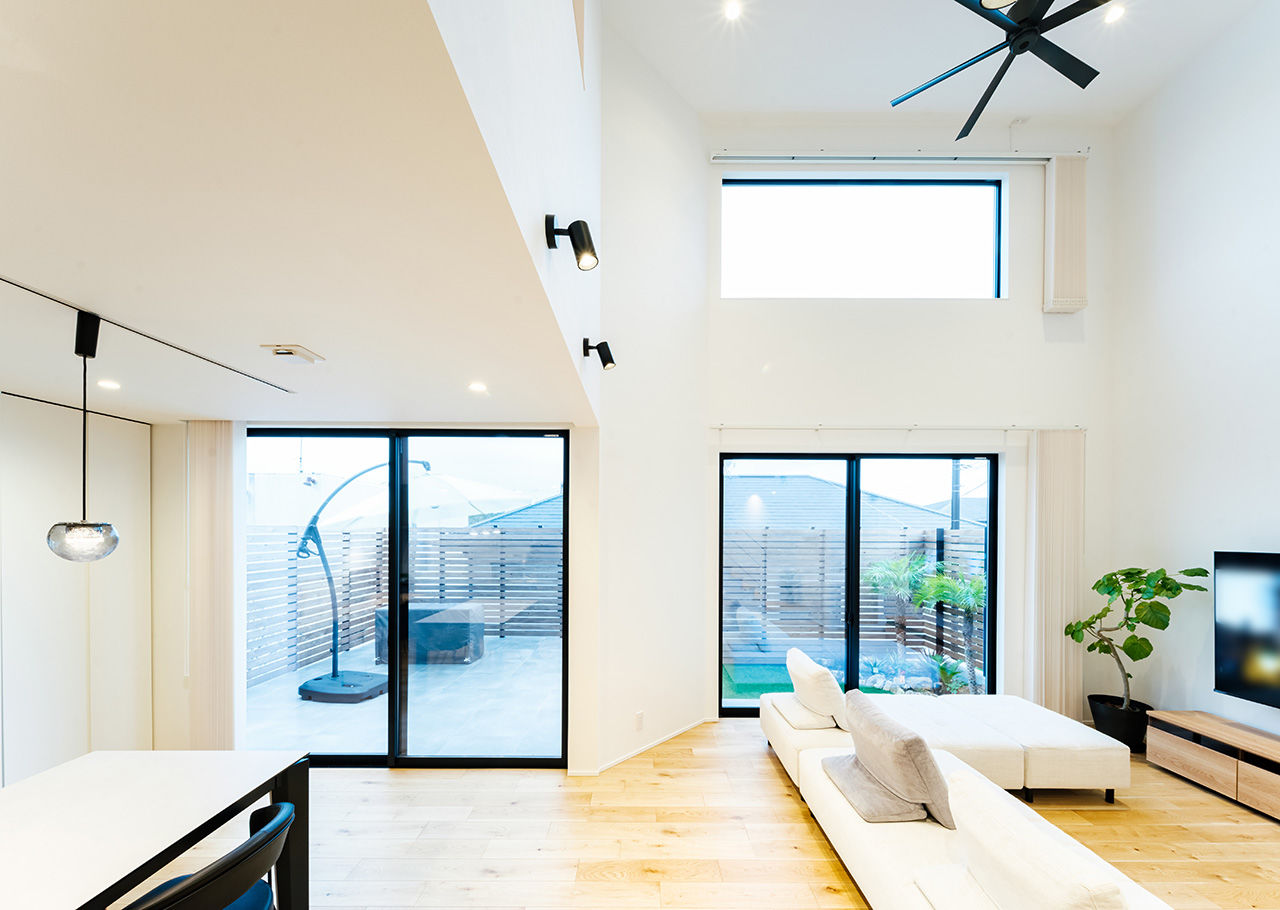 ビクトリーホーム 【3000万円台/吹き抜け/間取り図】外とフラットに繋がるリビングで視線を気にせず子どもとのびのび暮らす家の建築実例画像4