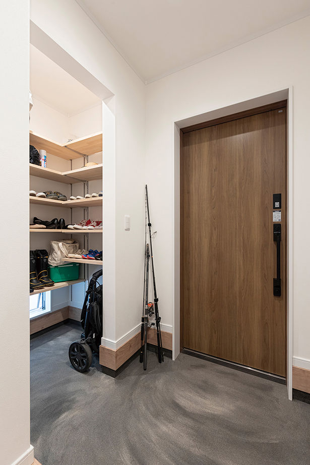 アークホーム　一級建築士事務所 【2000万円台/吹き抜け/間取り図有】ぬくもりと開放感いっぱいのLDKでのびのびと。20代で叶えた理想の家の建築実例画像10