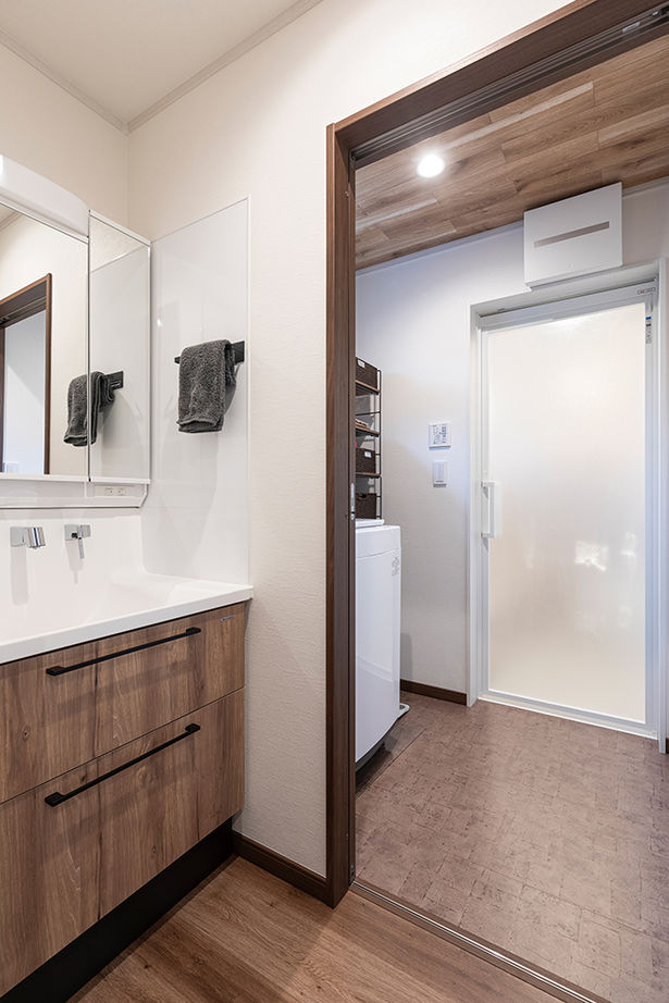 アークホーム　一級建築士事務所 【1000万円台/吹き抜け/間取り図有】「家族の距離が近くに感じます」…木と開放感に包まれた、絆を深める家の建築実例画像14