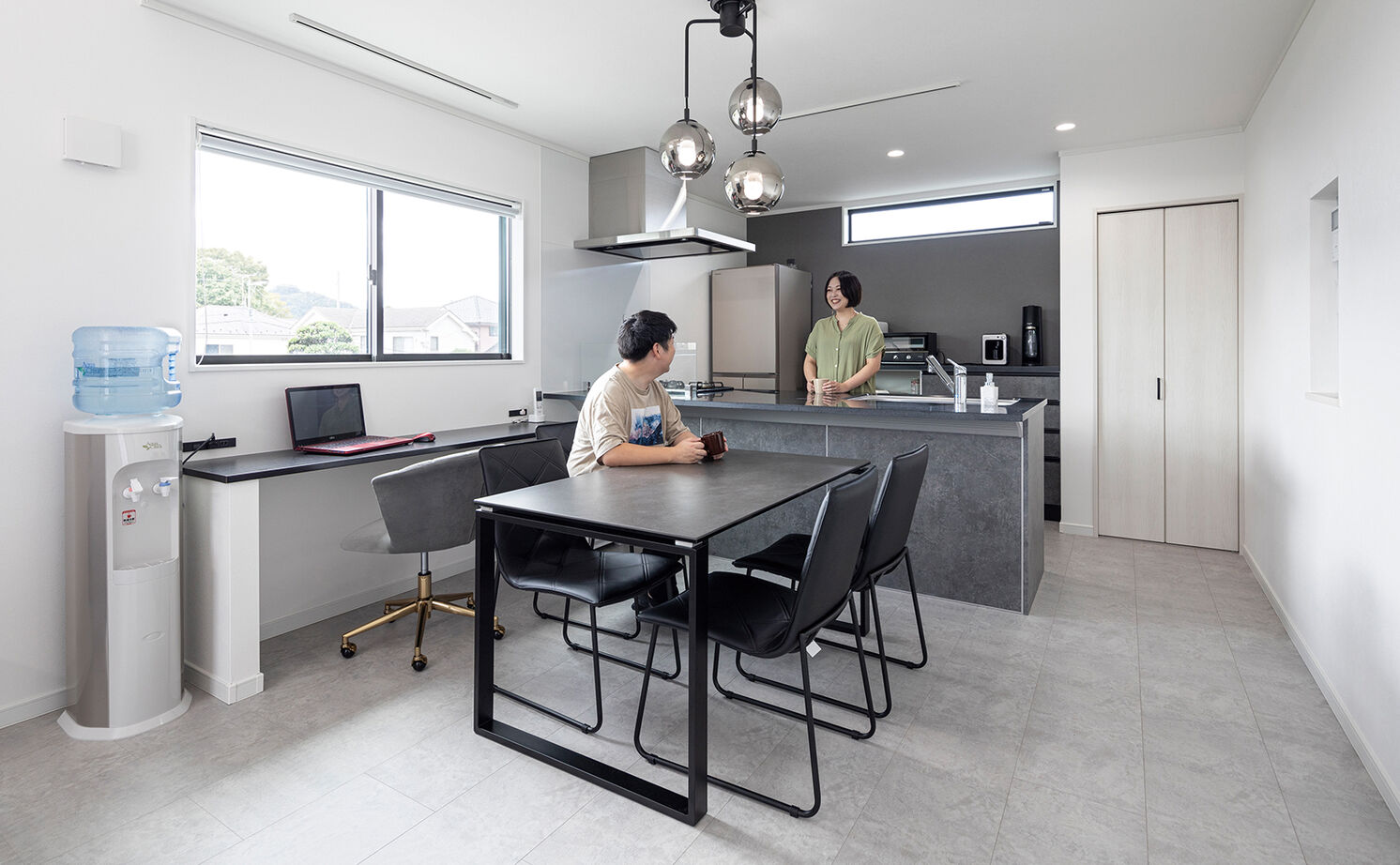 アークホーム　一級建築士事務所 【1000万円台/ビルトインガレージ/間取り図有】予算もこだわりも諦めない。趣味や遊びを満喫する住まいへの建築実例画像9