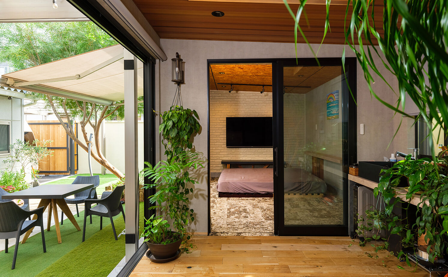 アークホーム　一級建築士事務所 【3000万円台/吹抜け/中庭/間取り図有】ライトコートで内と外をつないだ、自然の心地よさあふれる邸宅の建築実例画像10